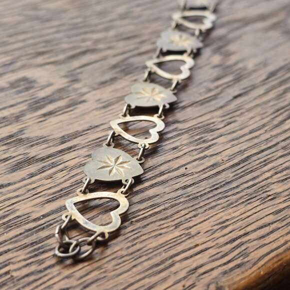Vintage 1970s sterling silver Starburst Heart-link bracelet - Picture 4 of 6